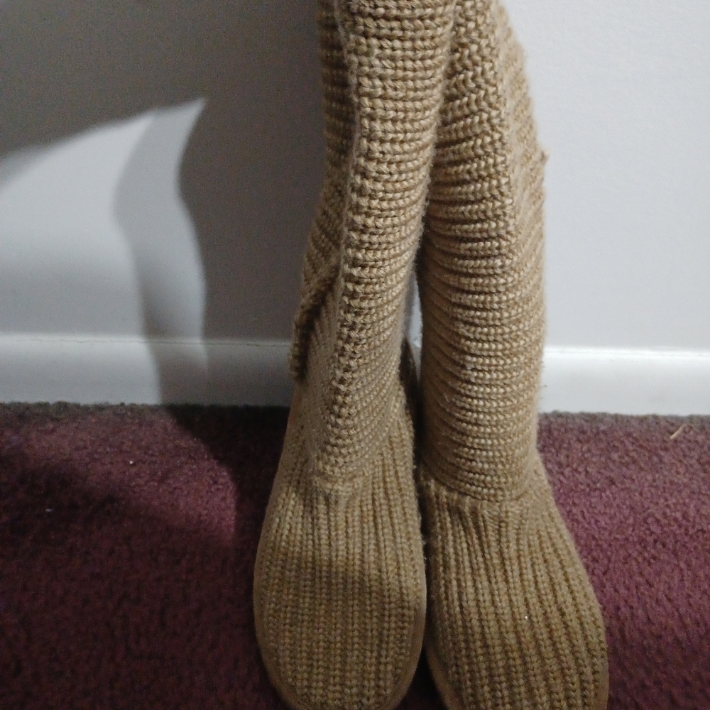 BEAR PAWS